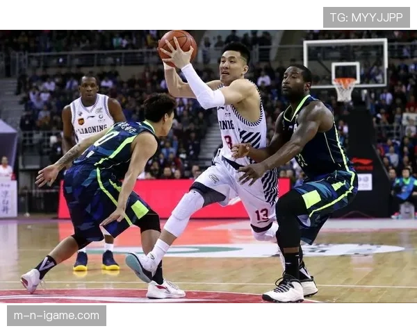 亨德森战术适配性提升 助力球队新赛季强势反弹 亨德森战术适配性提升 助力球队新赛季强势反弹