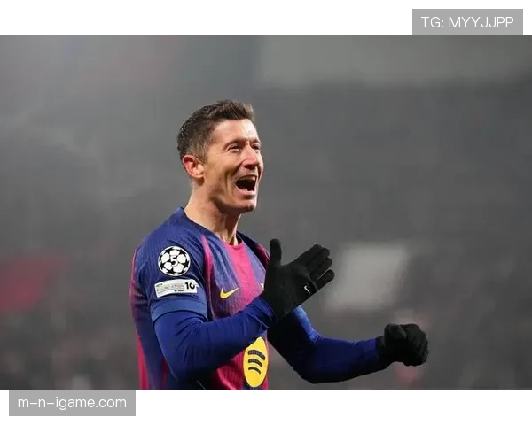 莱万多夫斯基憾失欧冠冠军，球队顽强拼搏精神获赞