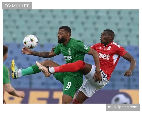 阿贾克斯新星强势复苏，助球队重燃联赛争冠希望