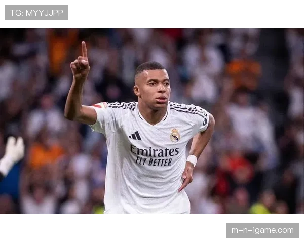 姆巴佩重返巴黎状态火热,天才风采再闪耀绿茵场 姆巴佩重返巴黎状态火热,天才风采再闪耀绿茵场