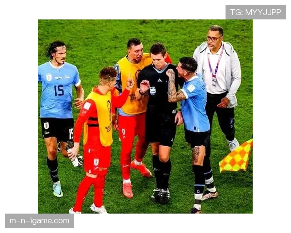 乌拉圭甲级联赛争议判罚引热议