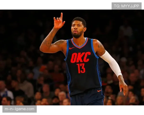 保罗·乔治球场像邻家暖男，私下出门像走红毯——钱包厚得让人无语