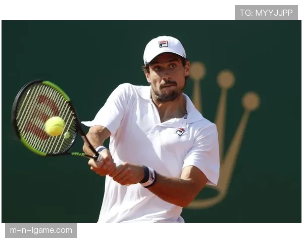 纳达尔换个发型，竟然看起来不像网球选手了，笑死我了！